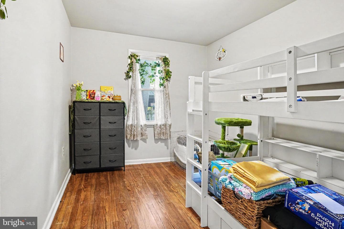 4411 Derry Street photo 10