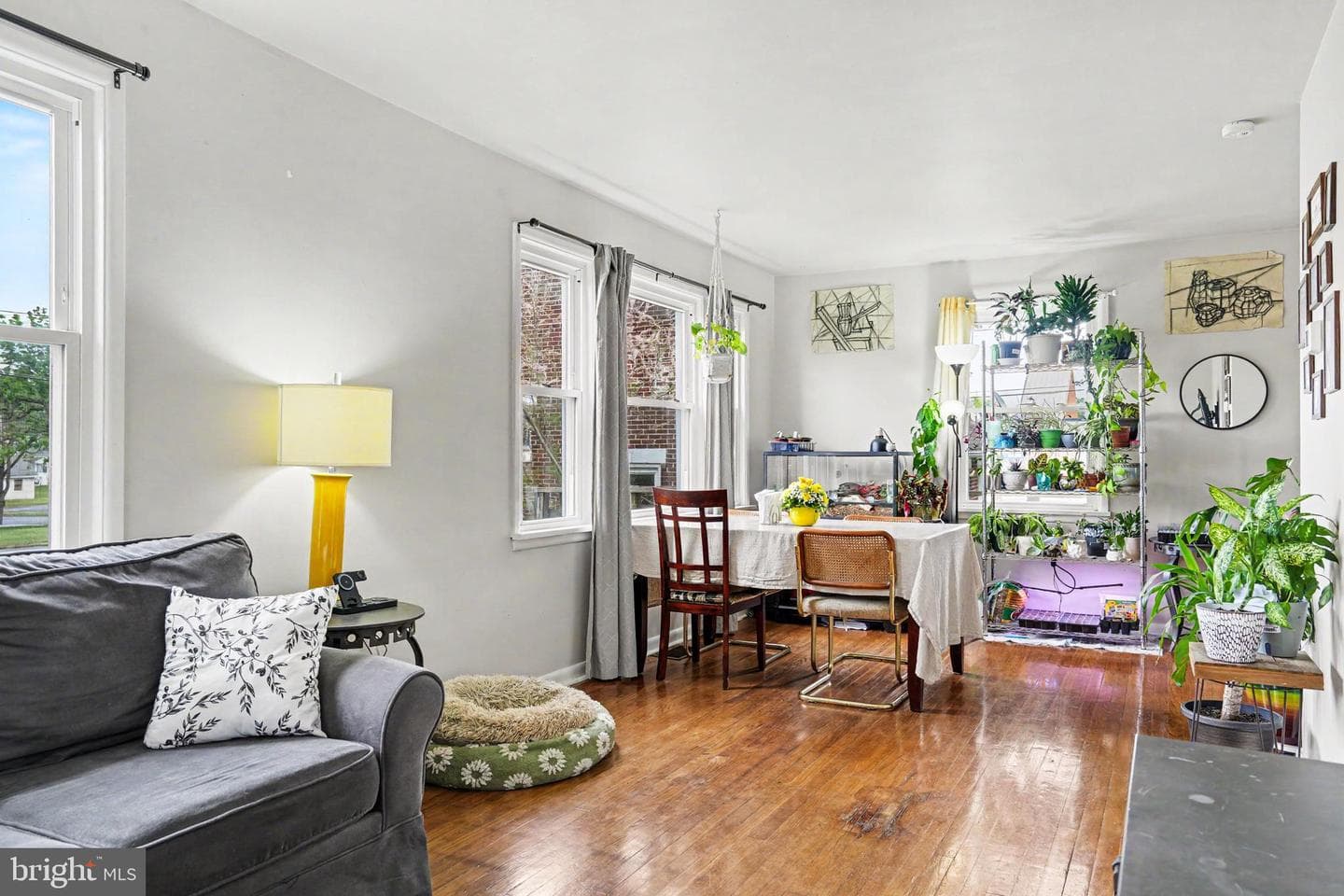 4411 Derry Street photo 4