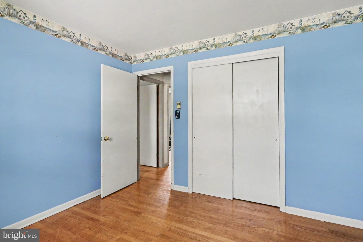 542 W Areba Avenue photo 16