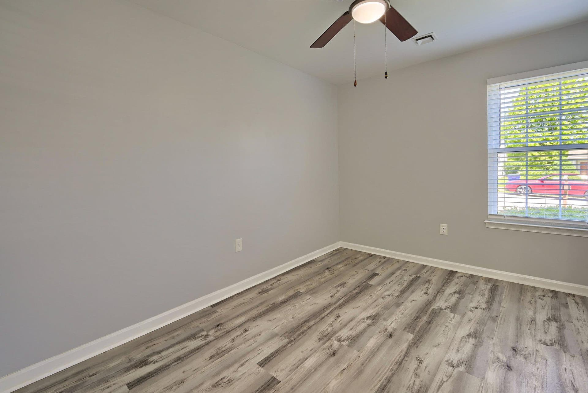 6248 S Highlands Circle photo 10