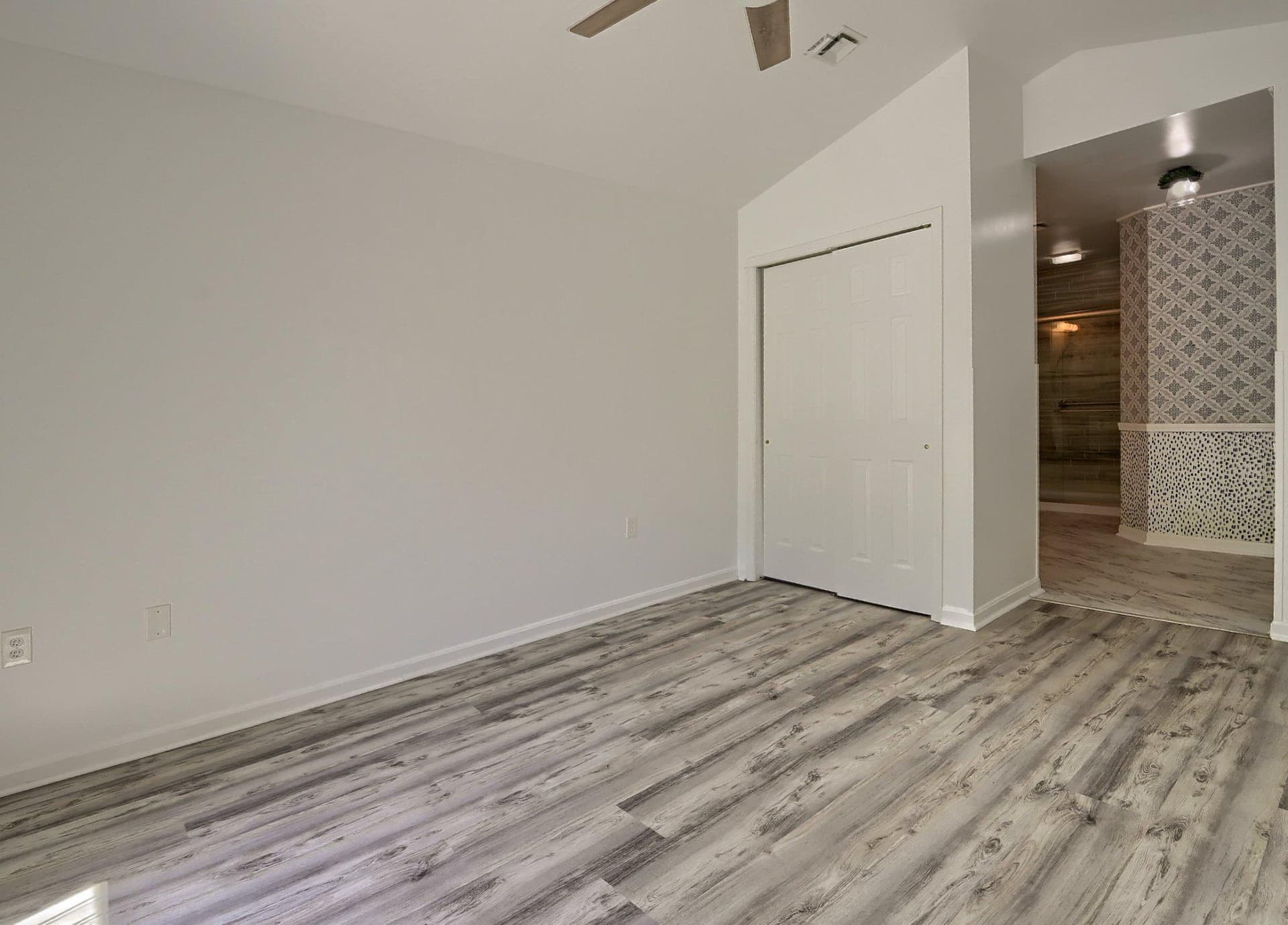 6248 S Highlands Circle photo 15