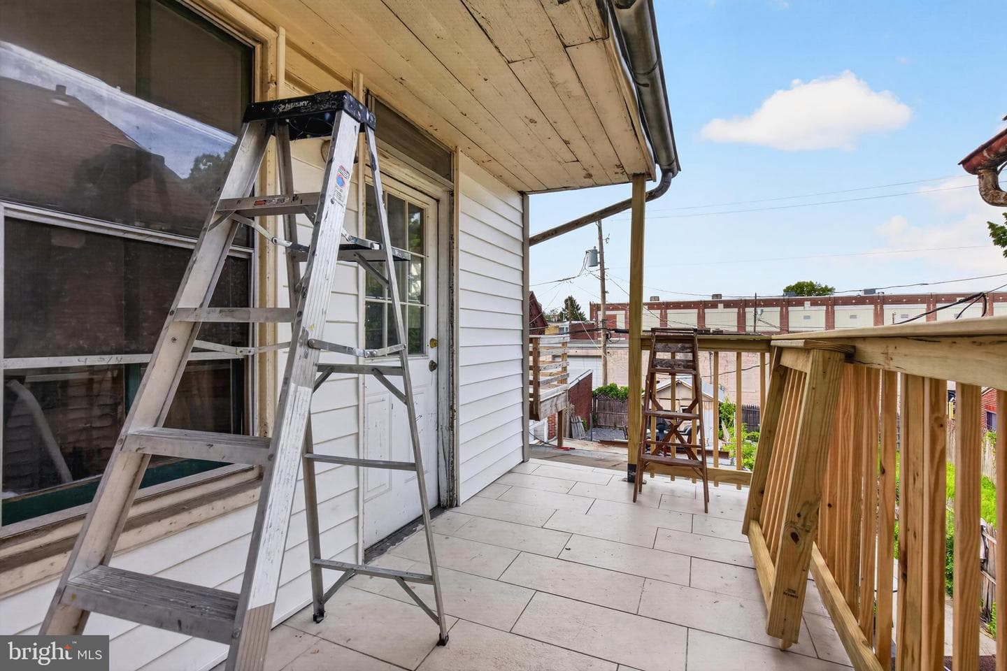 1348 Vernon Street photo 21