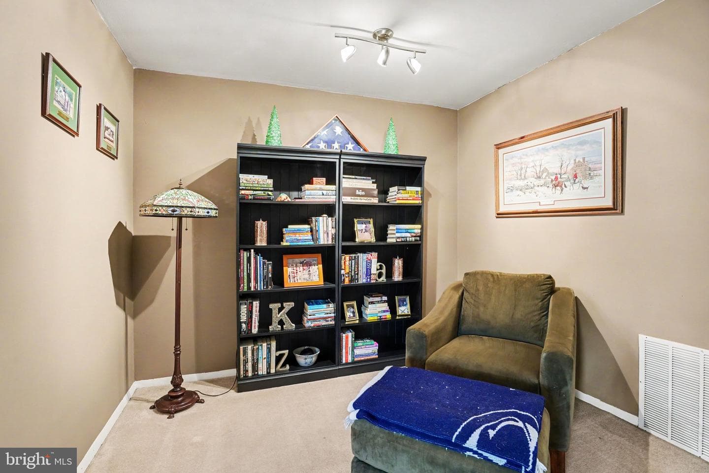 300 Lopax Road photo 12