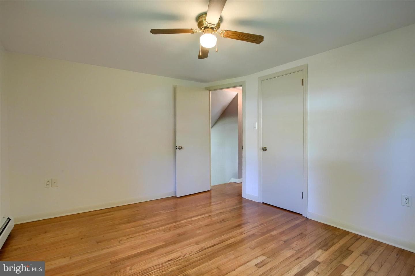 610 Georgian Place photo 19