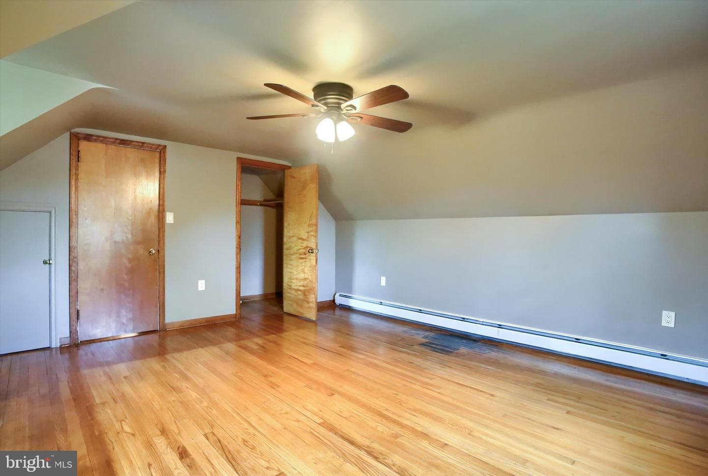 610 Georgian Place photo 27