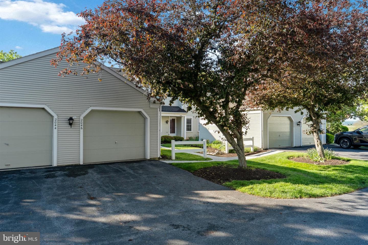 2046 Wexford Road photo 2