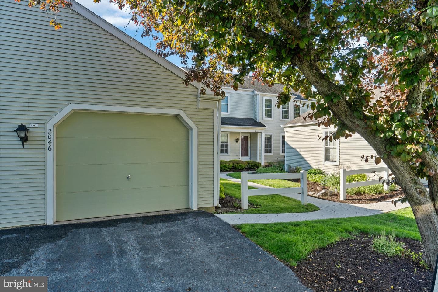 2046 Wexford Road photo 3