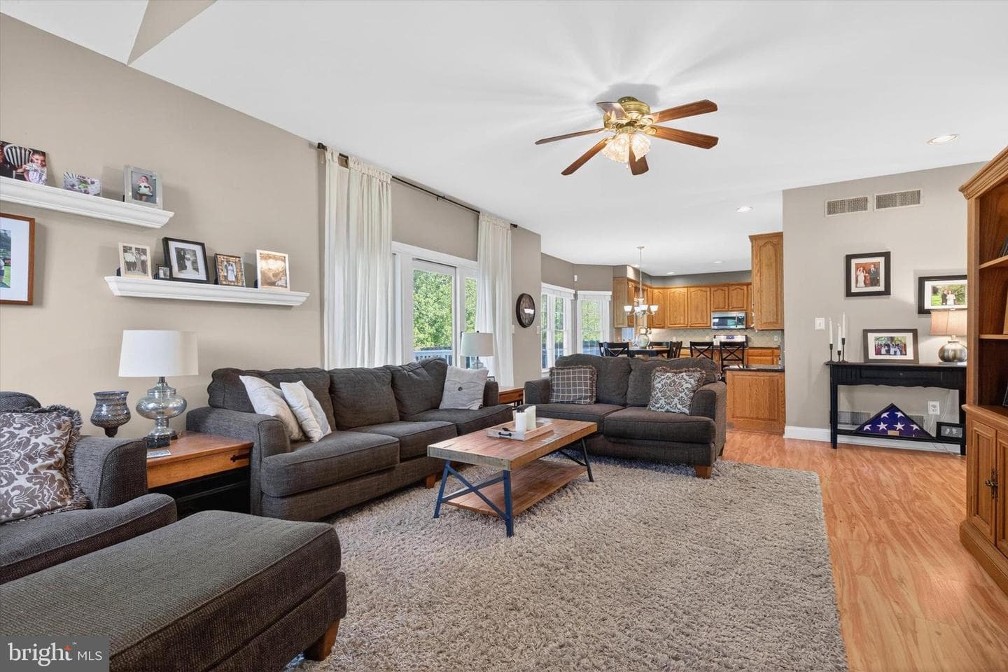 1624 Saddle Lane photo 7