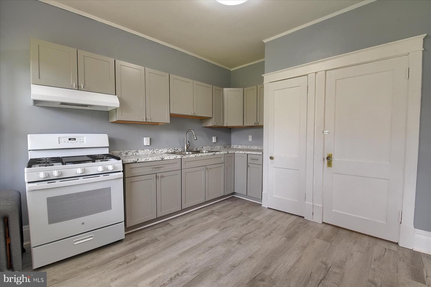 2622 N 5th Street photo 8