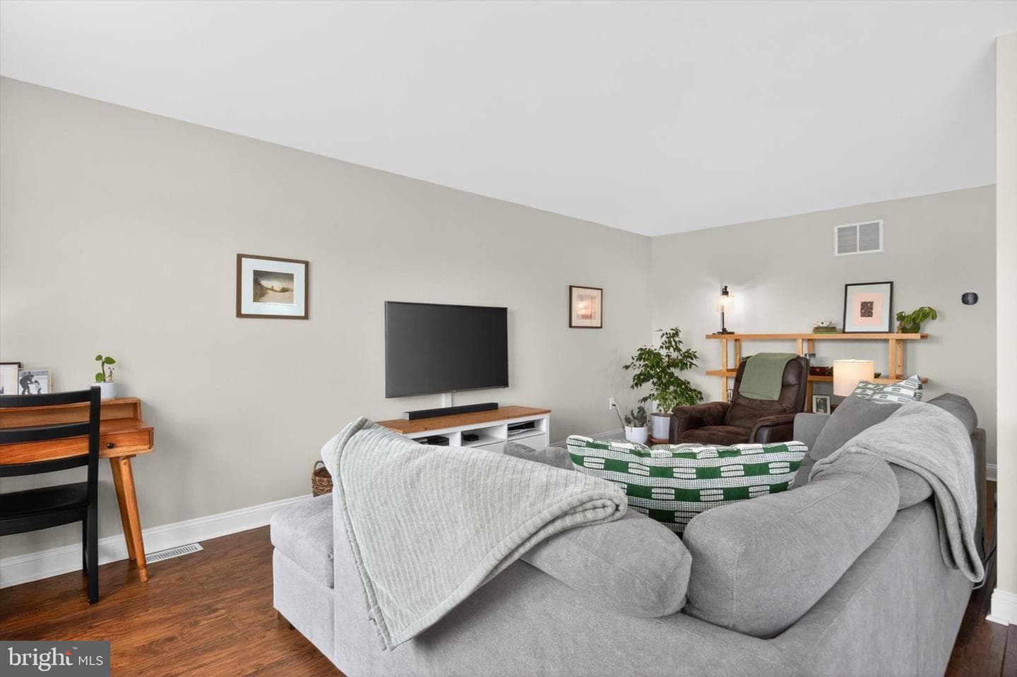 220 Buckley Drive photo 5