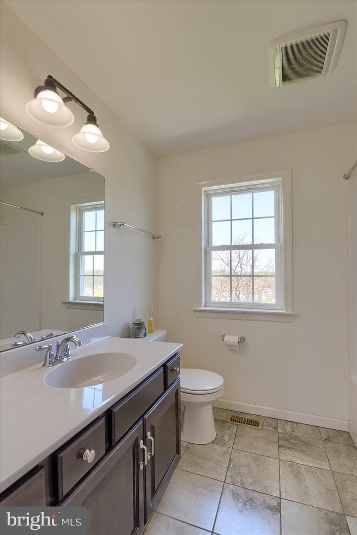 7050 Beaver Spring Road photo 32