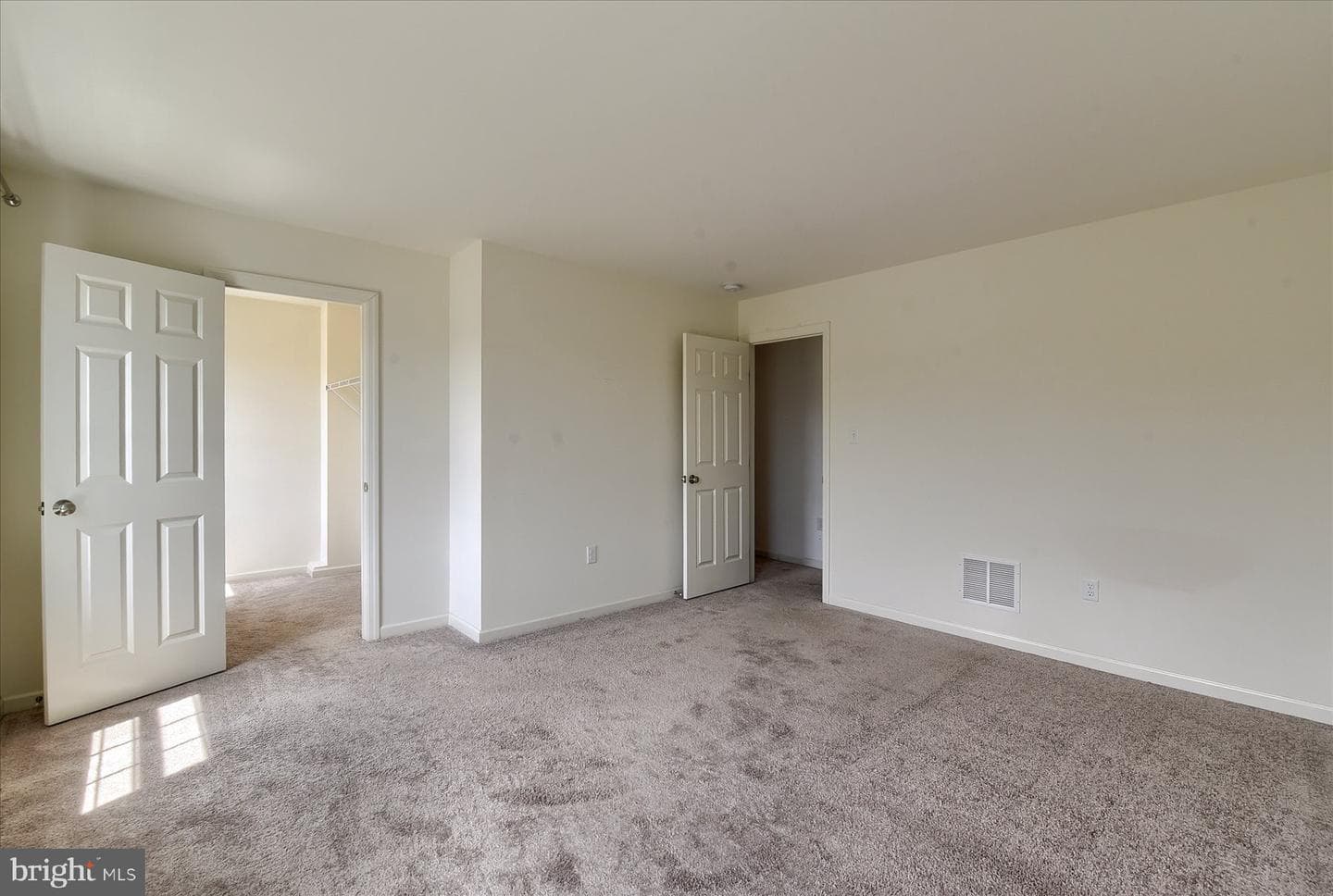 7050 Beaver Spring Road photo 39