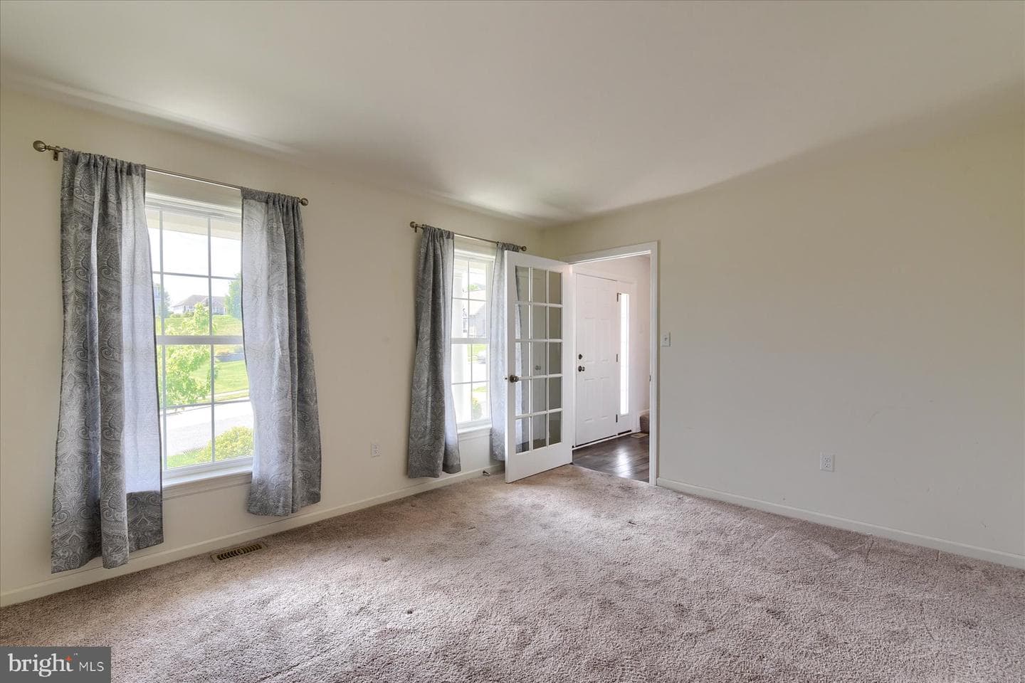 7050 Beaver Spring Road photo 7