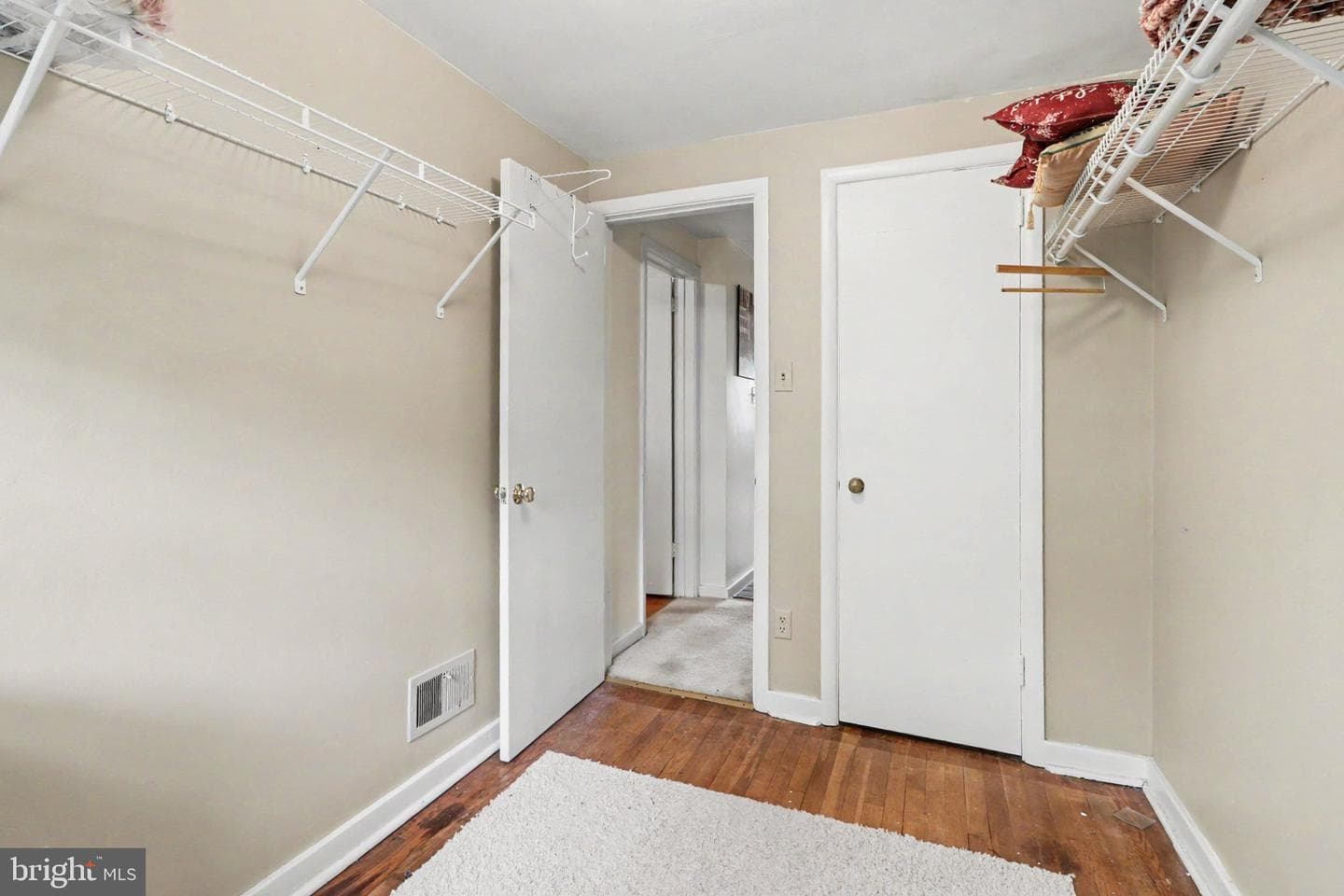 2446 Brookwood Street photo 20
