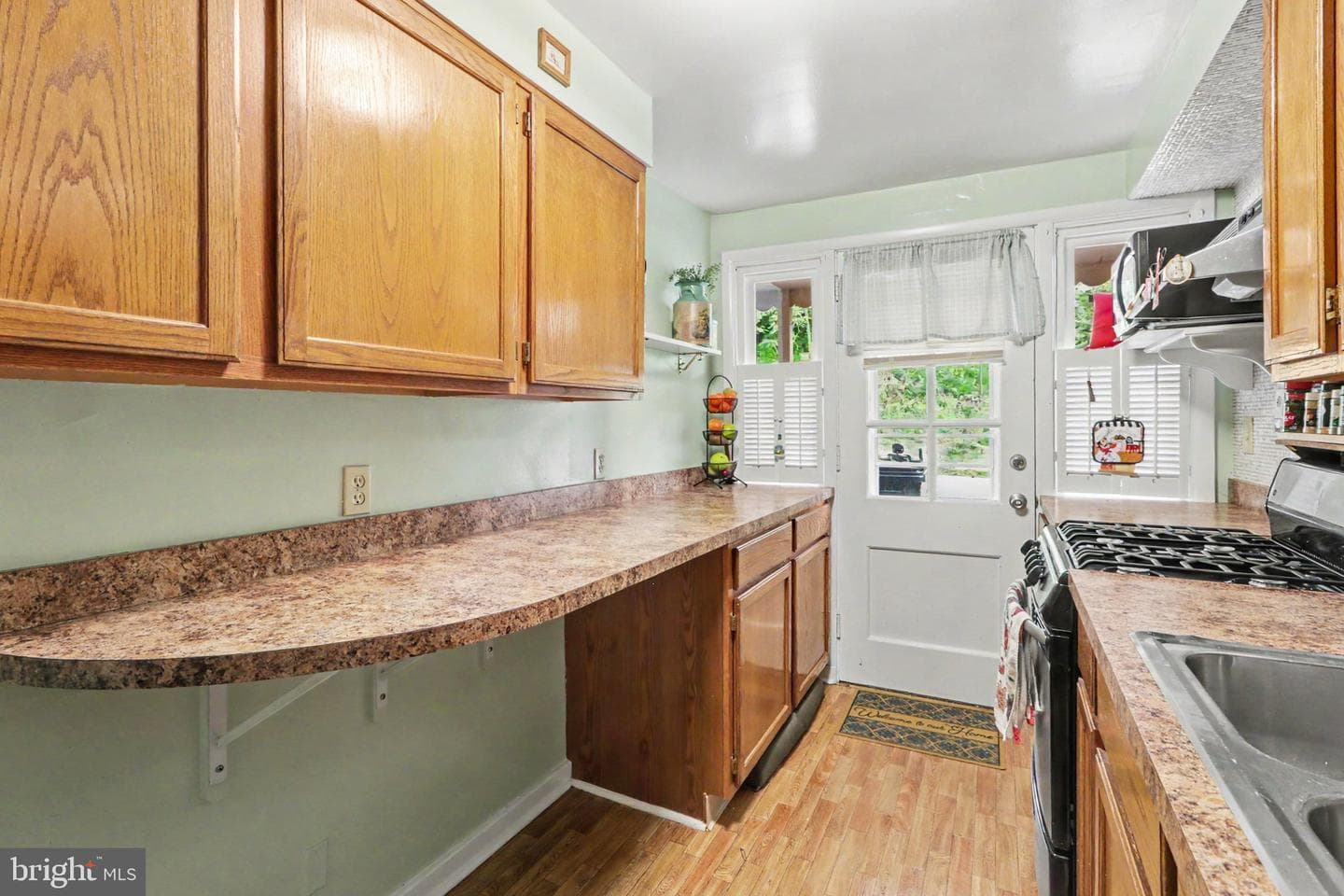 2446 Brookwood Street photo 5