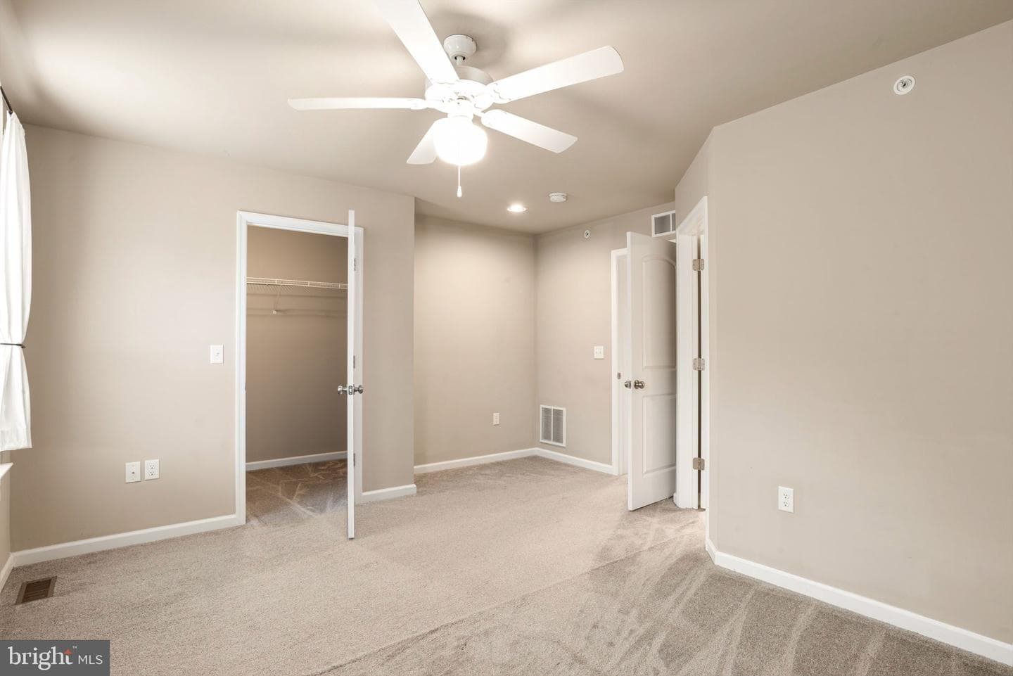 113 High Pointe Drive #50 photo 18