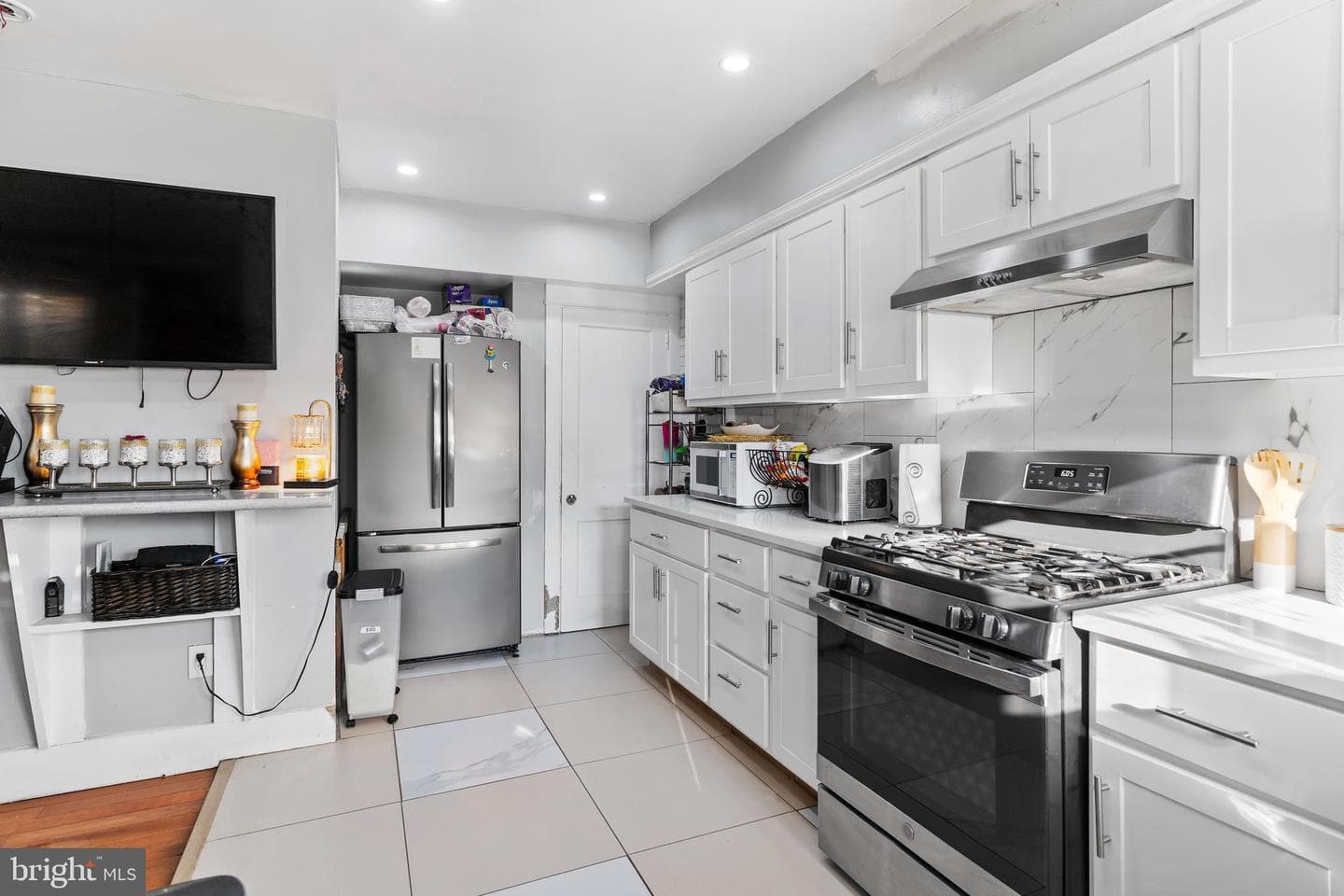 2452 N 4th Street photo 11