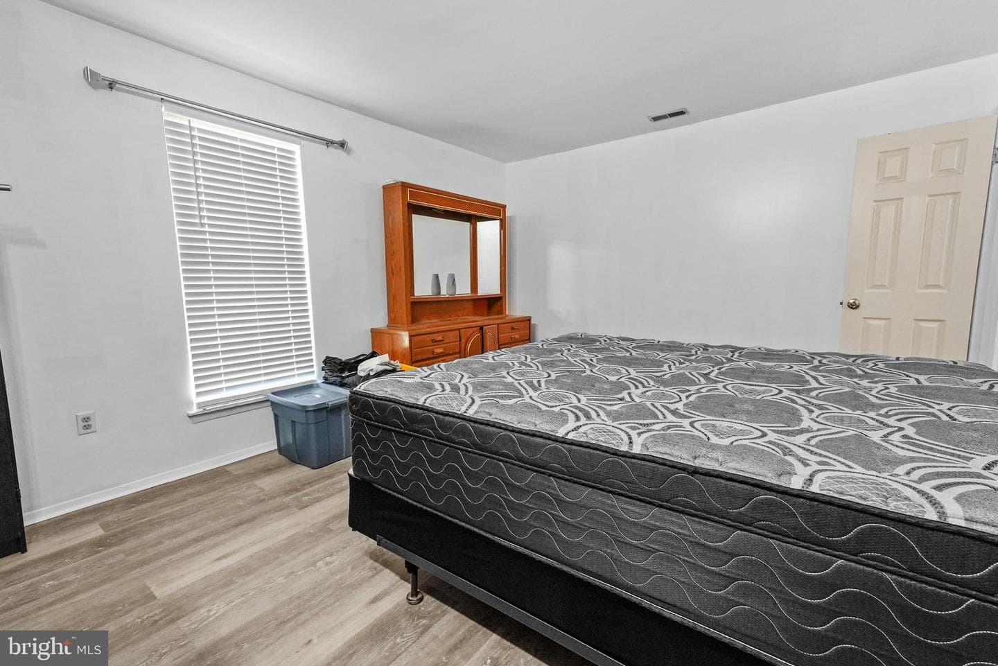 138 Huntley Drive photo 18