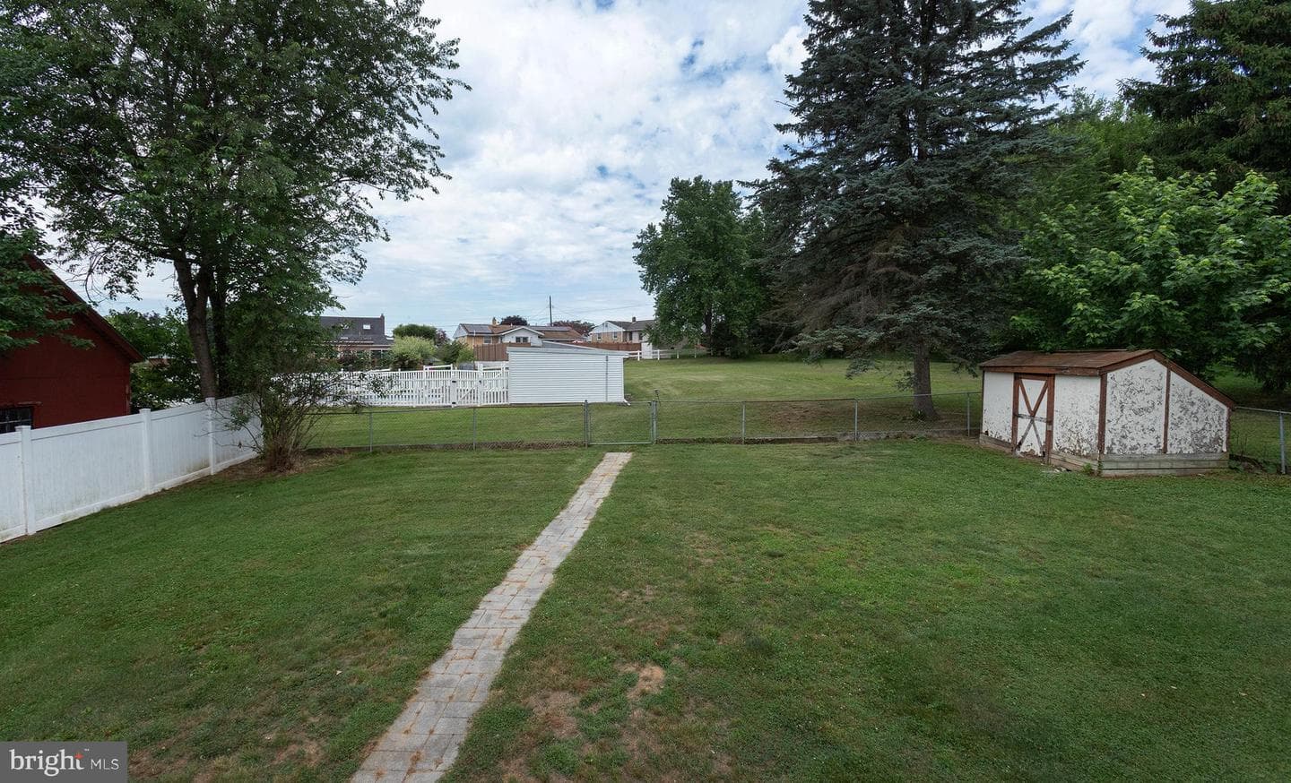 124 Evergreen Street photo 5