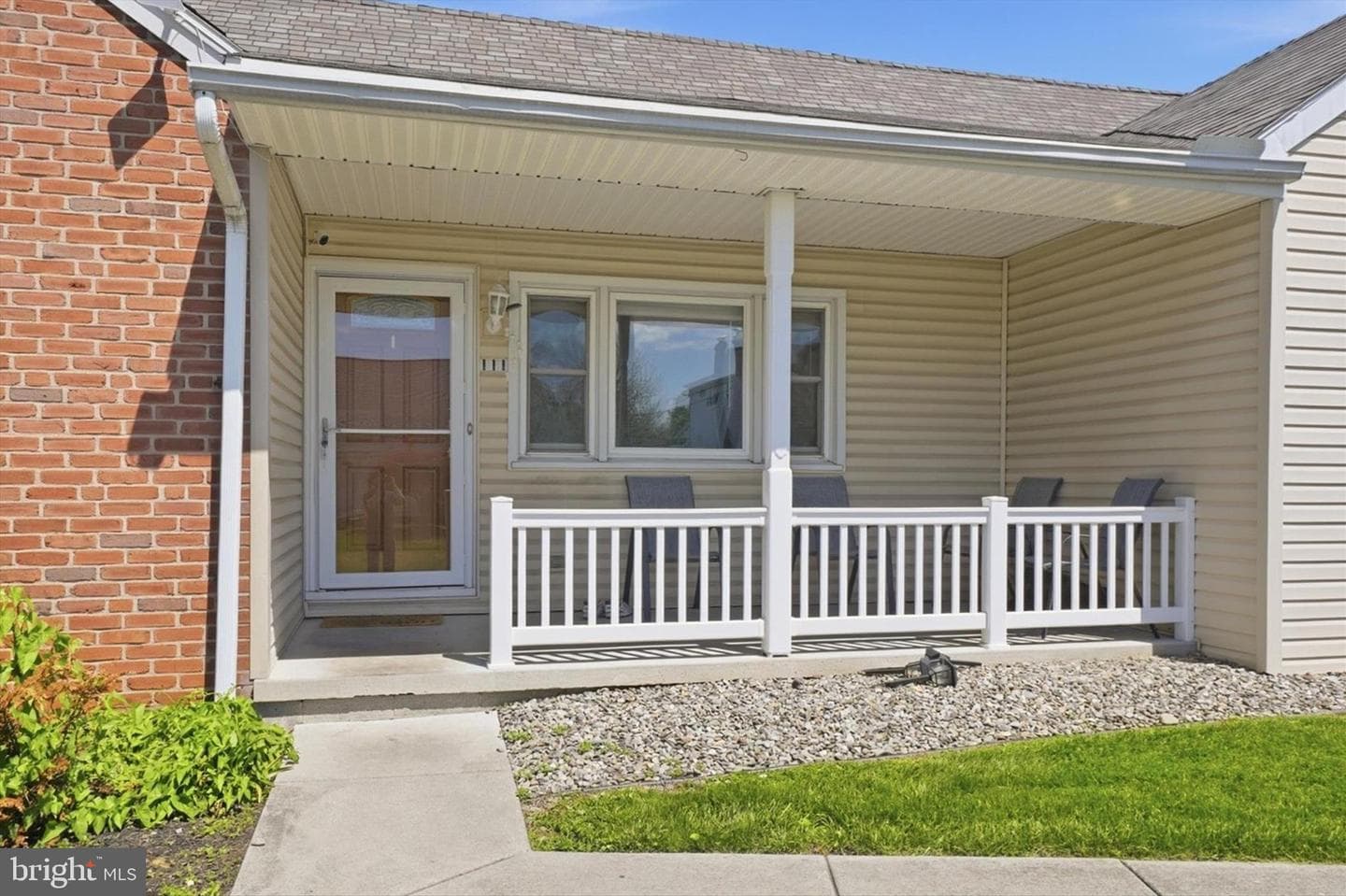 111 Lincoln Place photo 3