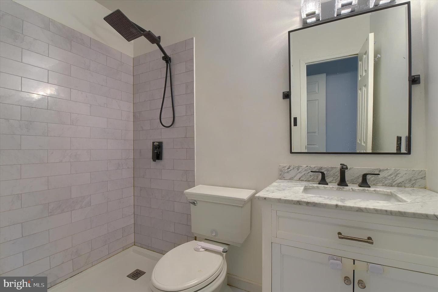 702 Showers Street photo 18