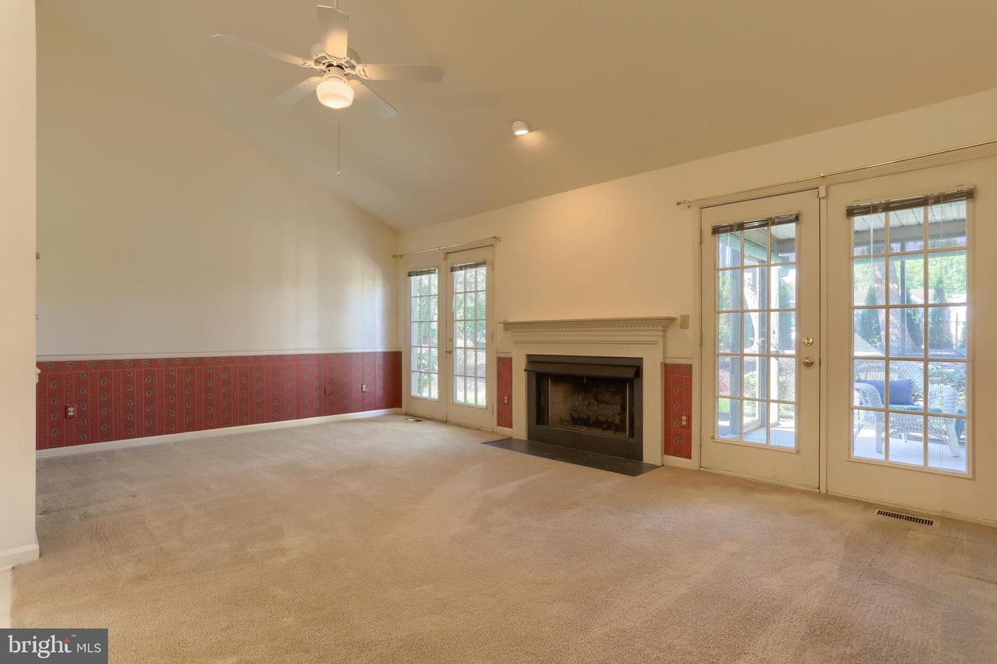 4 Cambridge Drive photo 18