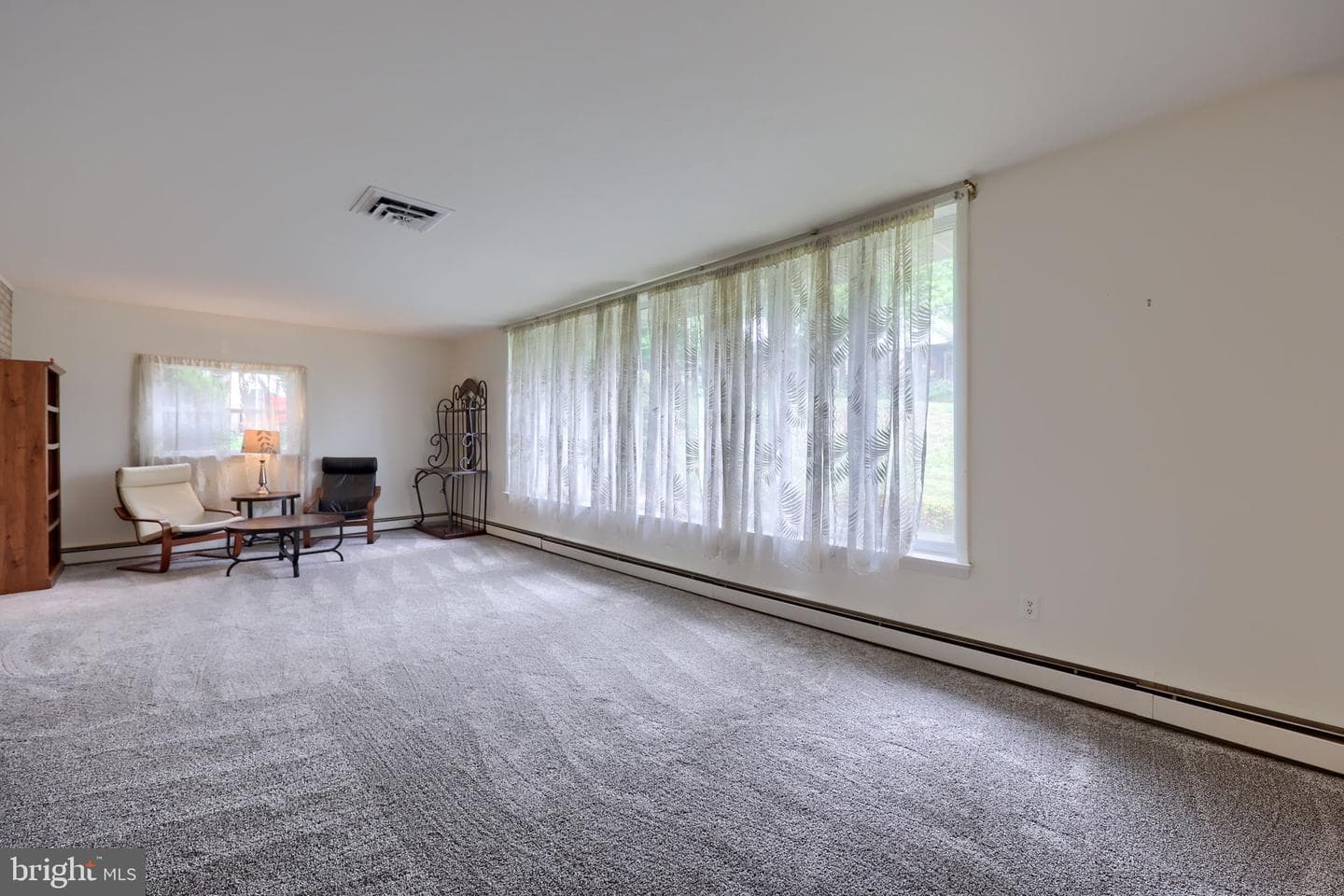 632 Adelia Street photo 10