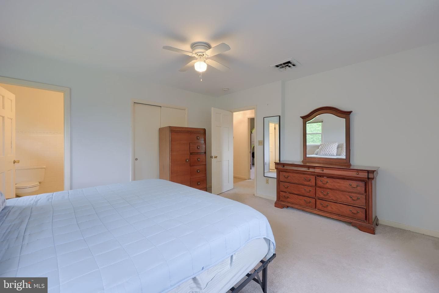 632 Adelia Street photo 36