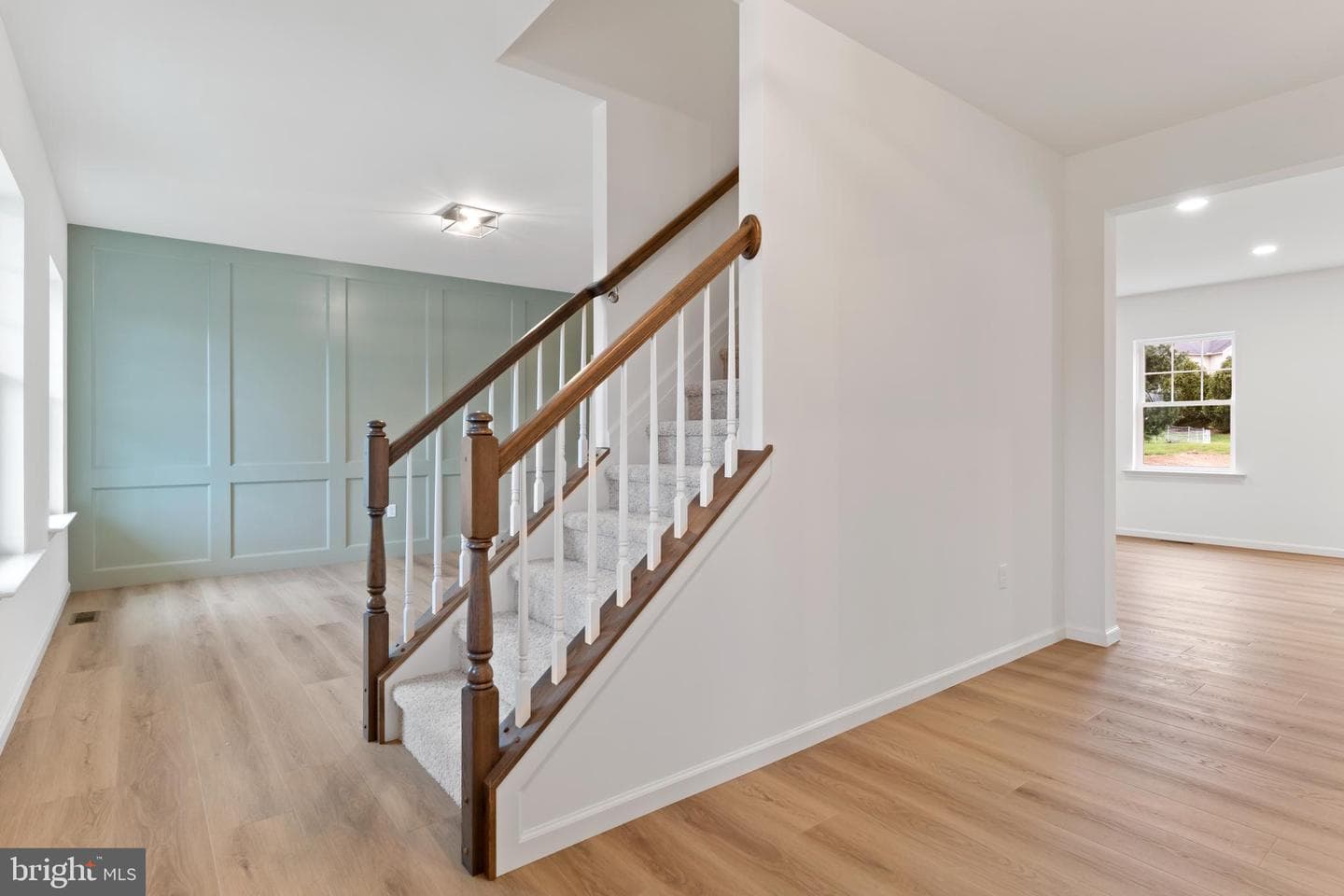 101 Wolfe Circle photo 4