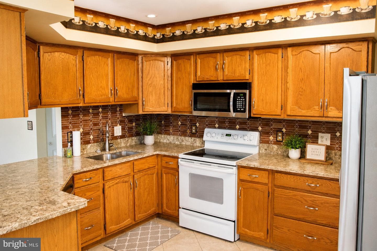 2021 Brentwood Drive photo 6