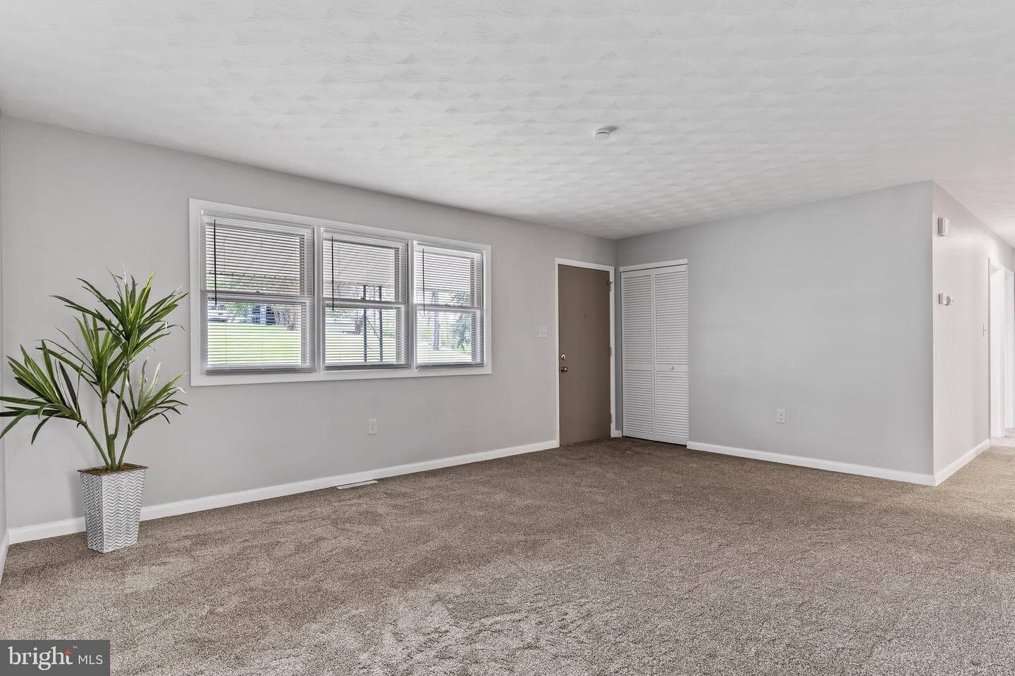 2228 Kohn Road photo 5