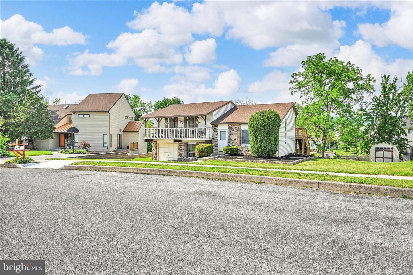 5561 Banbridge Drive photo 6