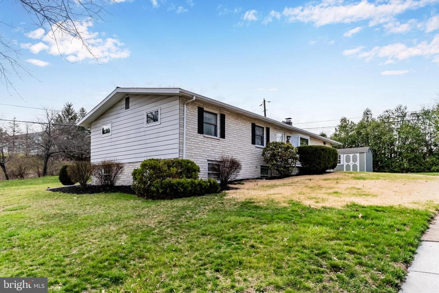 523 Hastings Drive photo 26