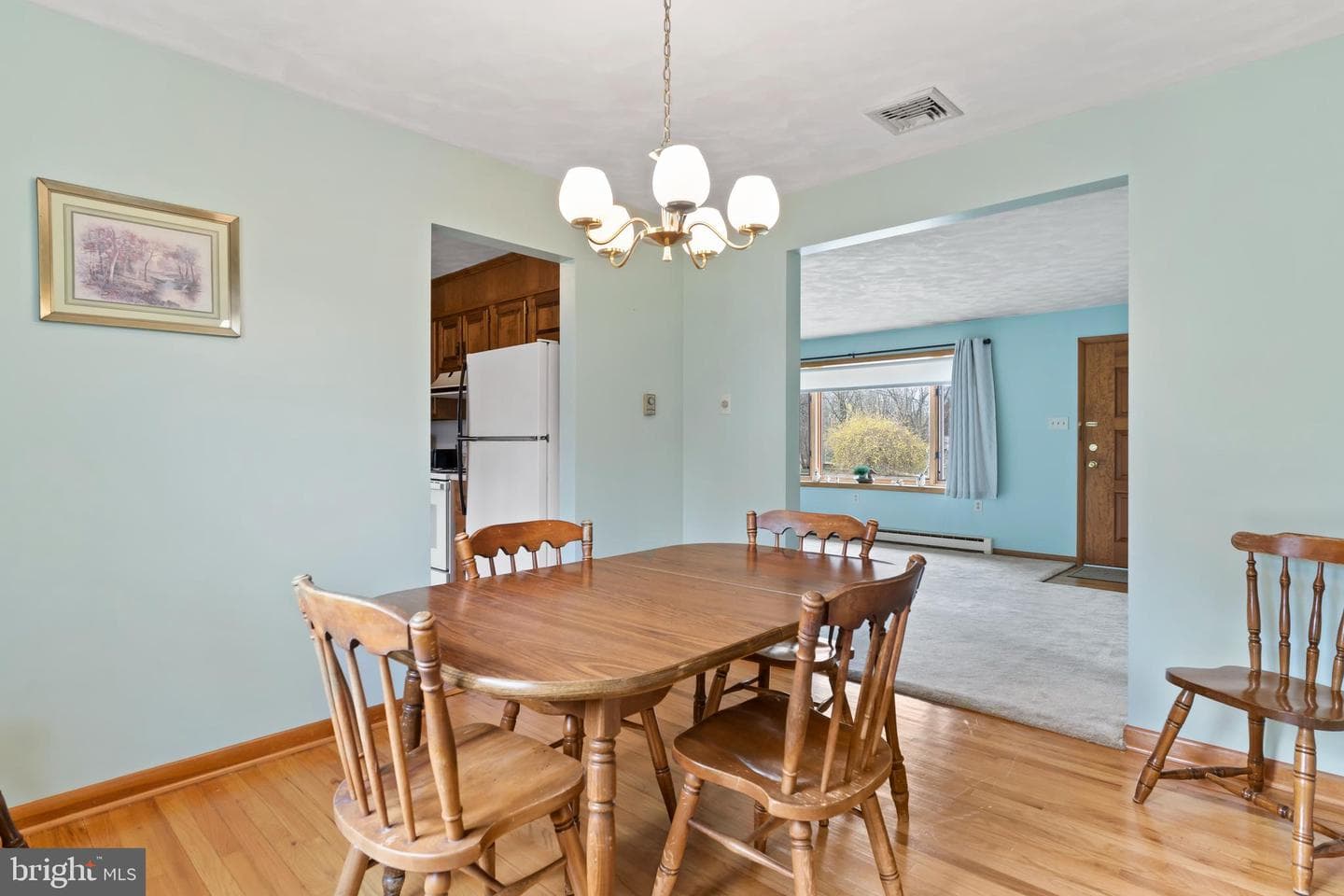 523 Hastings Drive photo 6