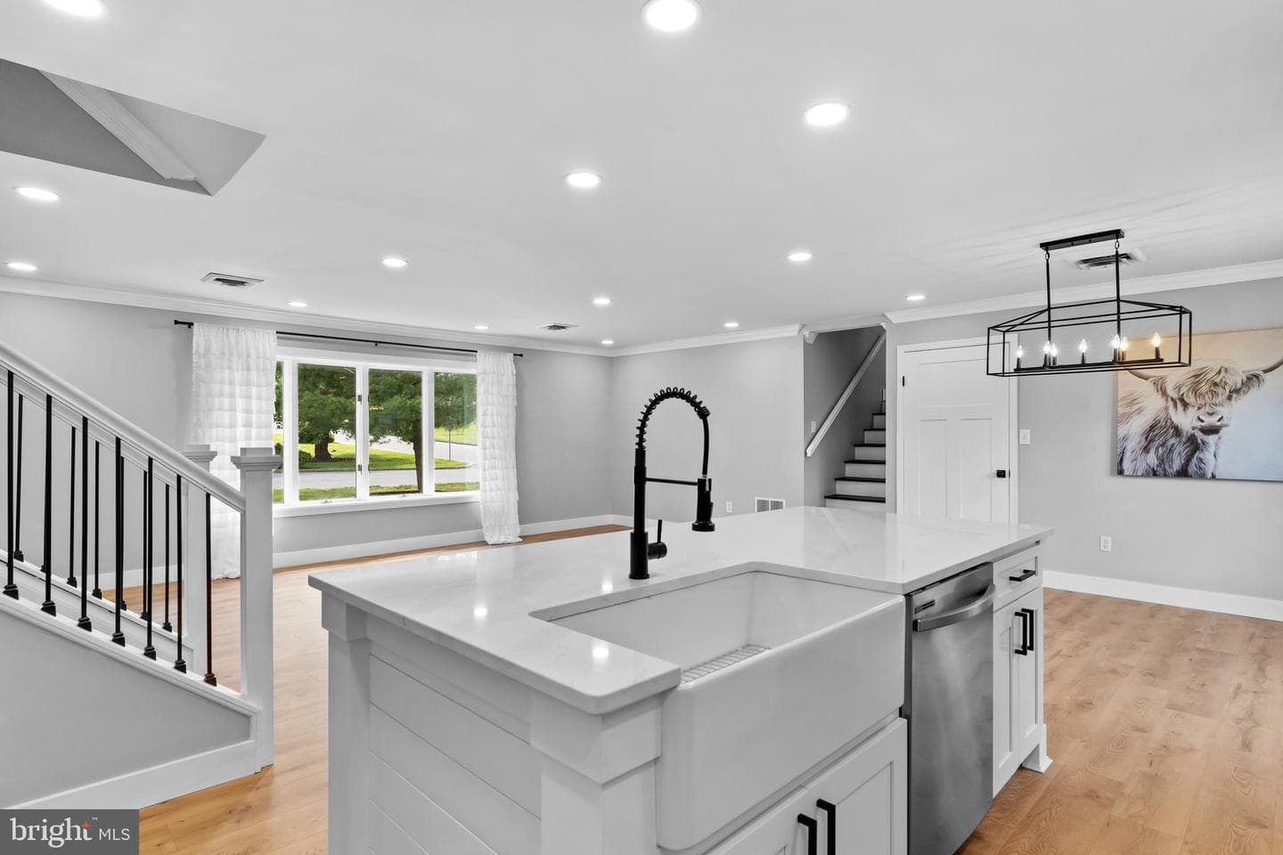 2111 Sycamore Drive photo 11