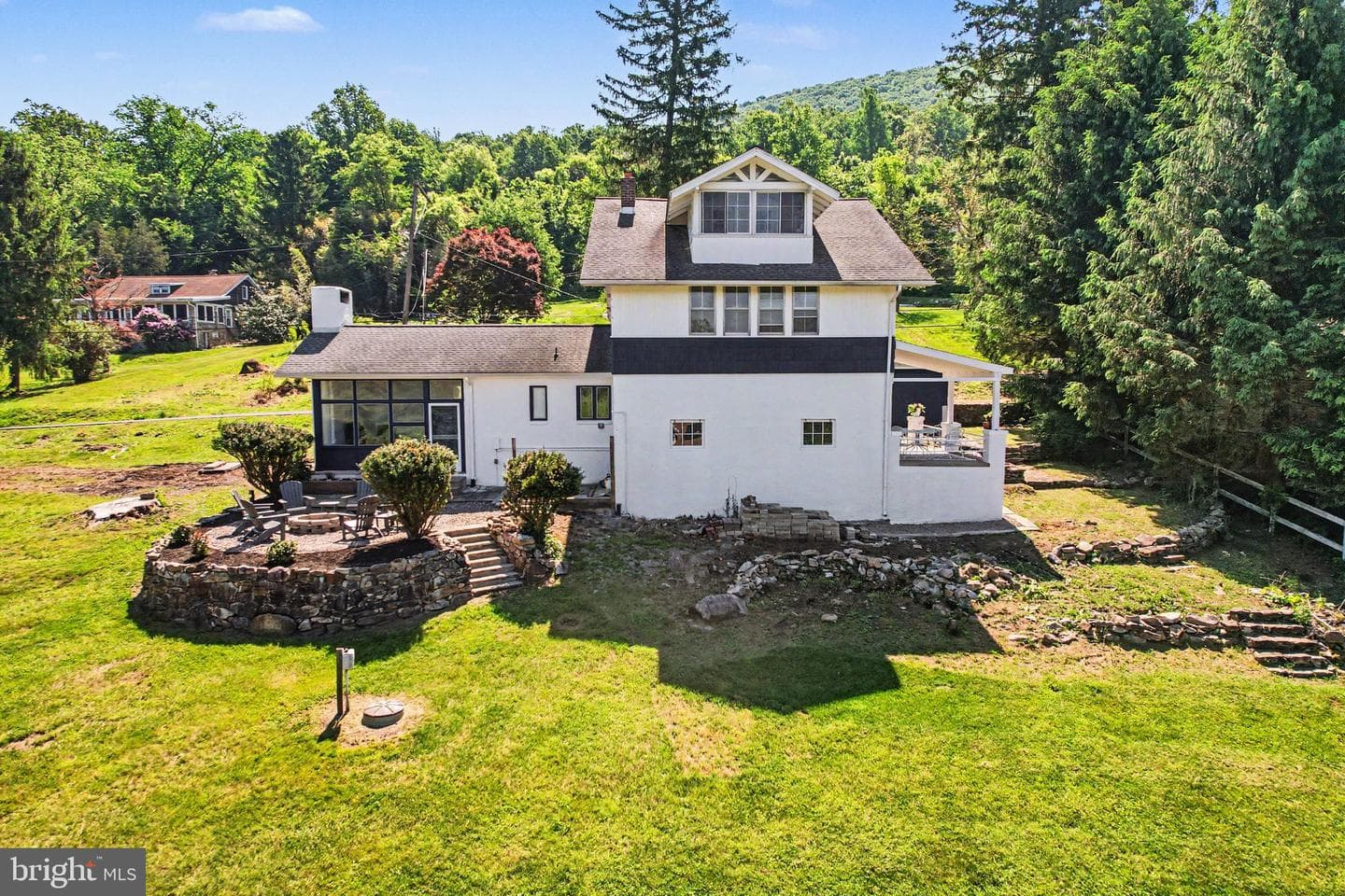 15 Hillside Road photo 39