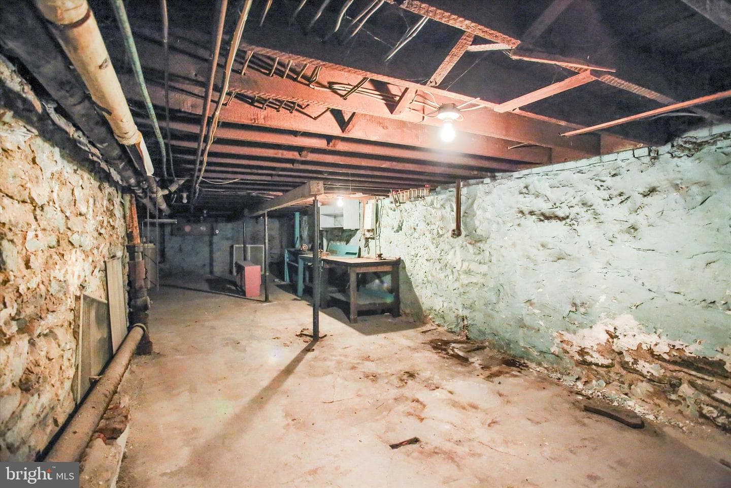354 Locust Street photo 20