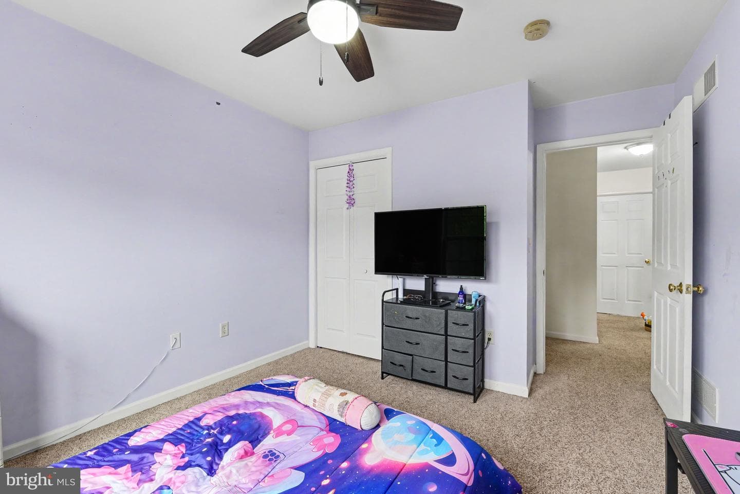 158 Mapleton Boulevard photo 17
