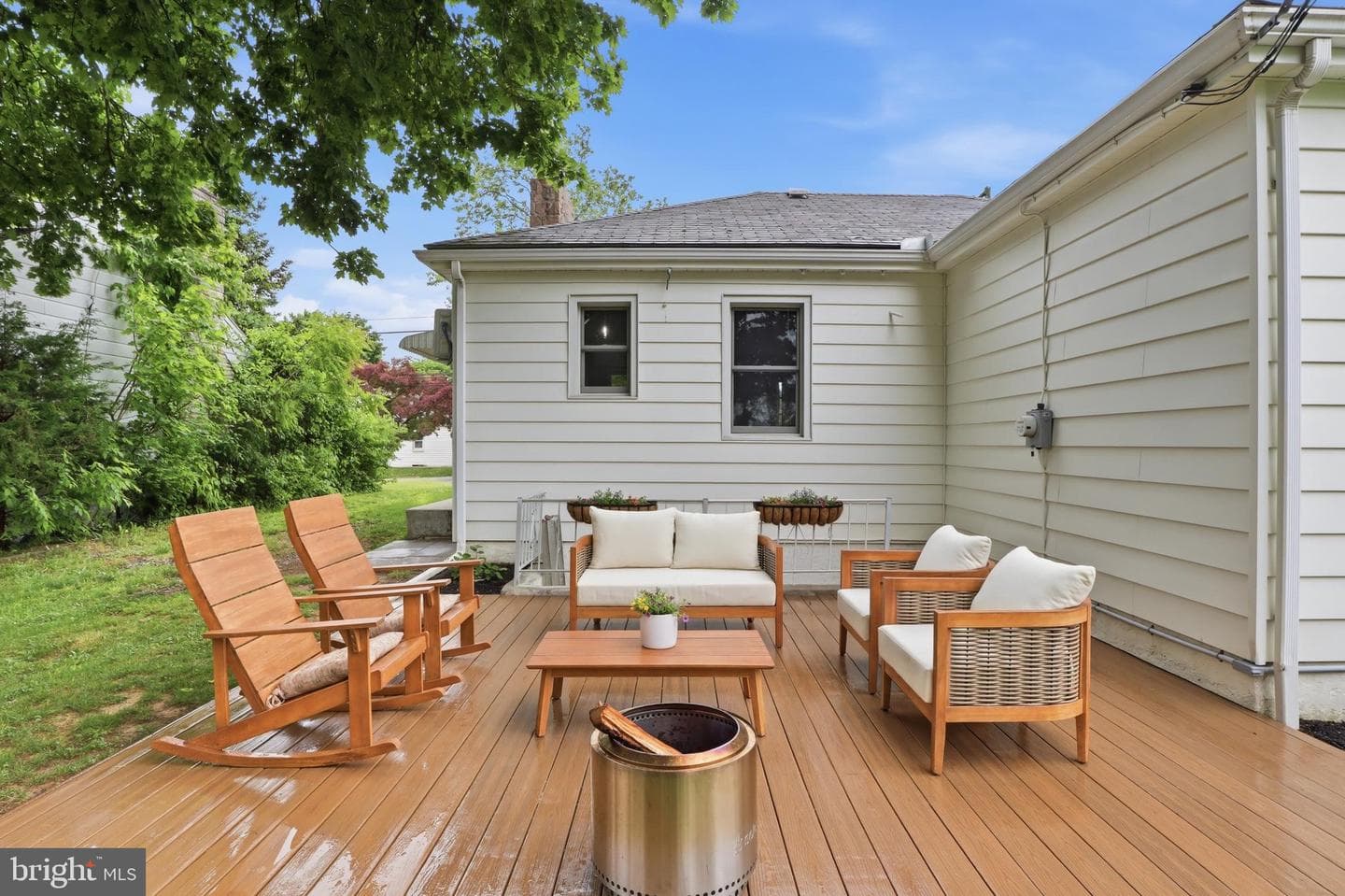 5208 Locust Lane photo 3