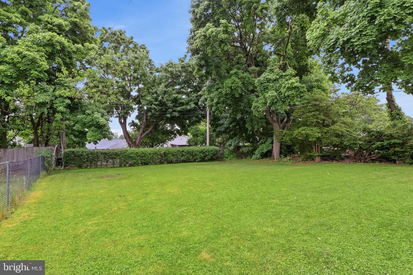 5208 Locust Lane photo 32