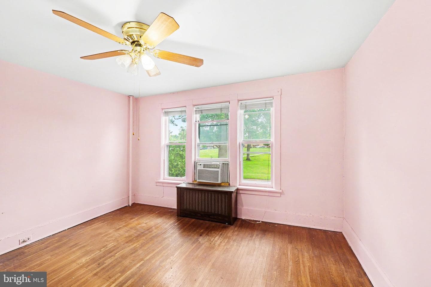 508 Graham Street photo 15