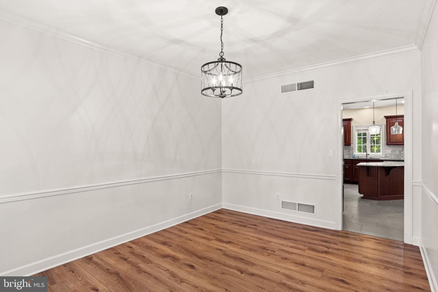 2450 Raleigh Road photo 6