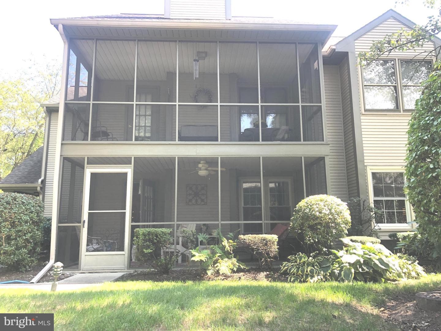 563 Roslaire Dr photo 23