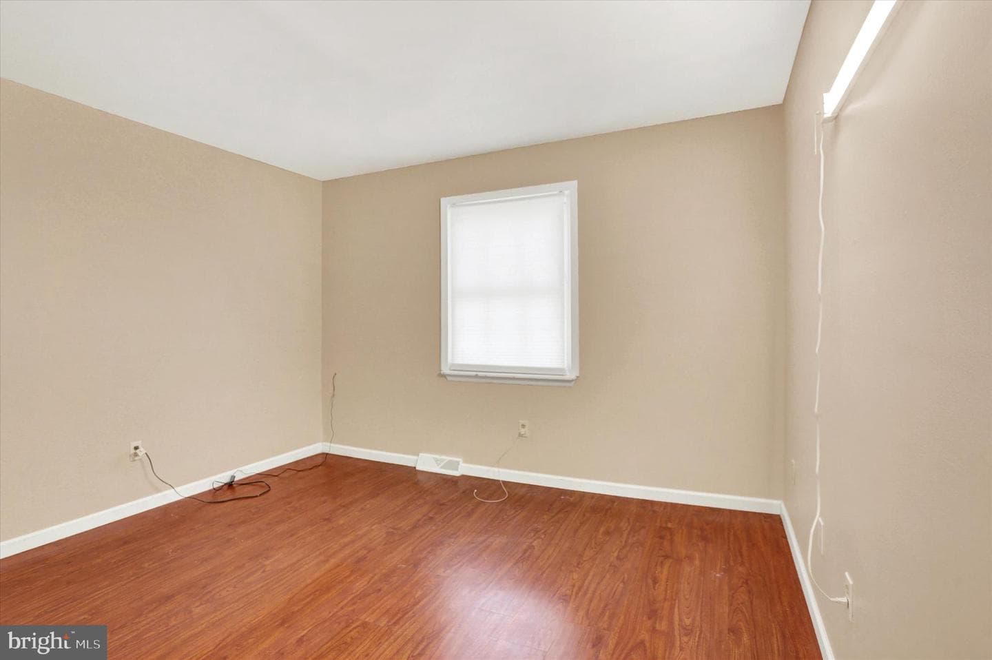 552 Oriole Court photo 15