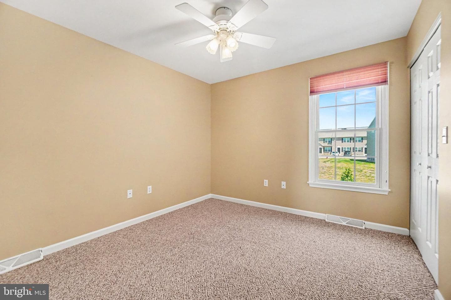 1140 Woodridge Drive photo 15