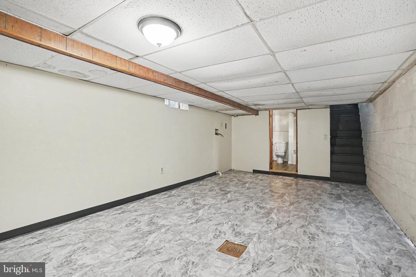 2717 Reel Street photo 23