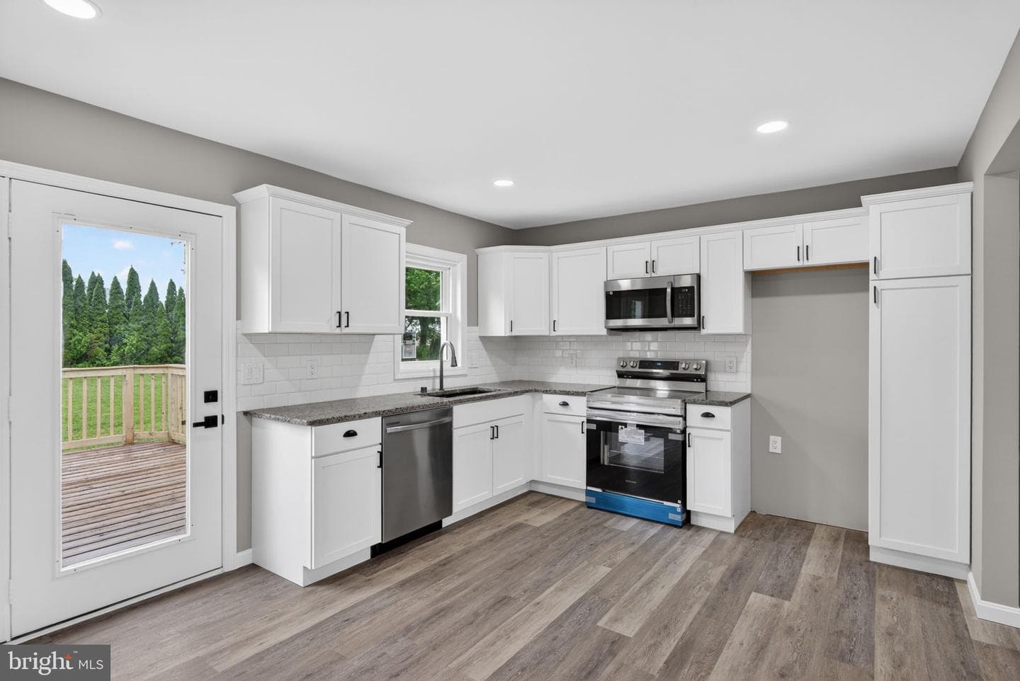 1770 Oberlin Road photo 10