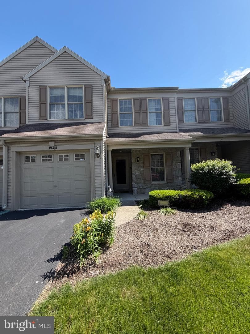 1938 Limestone Drive, Hummelstown
