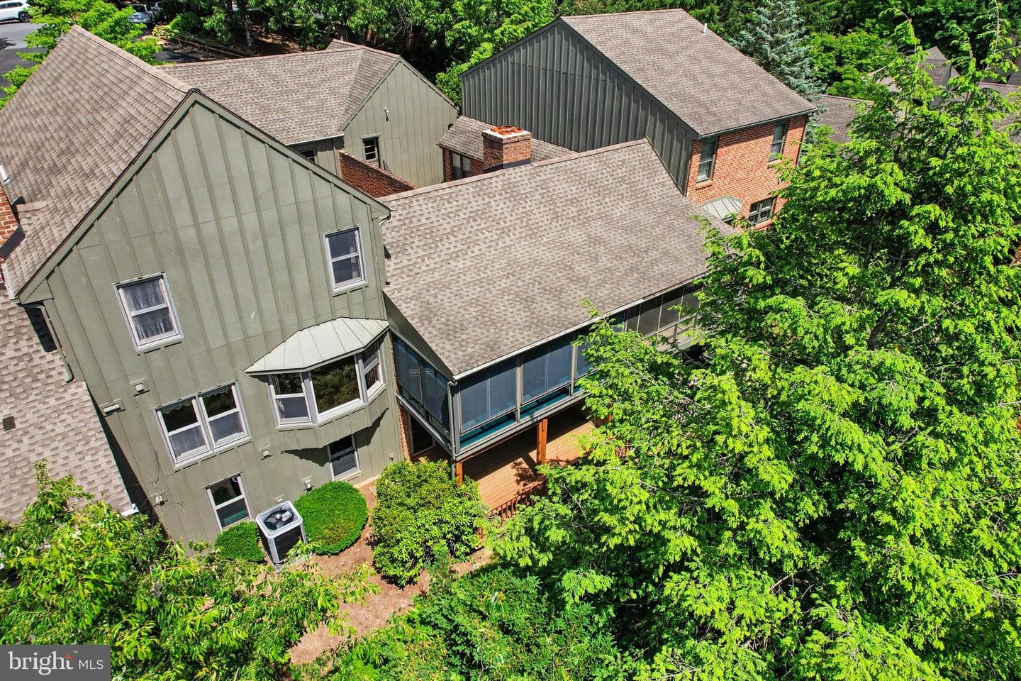 1207 Galway Court photo 3