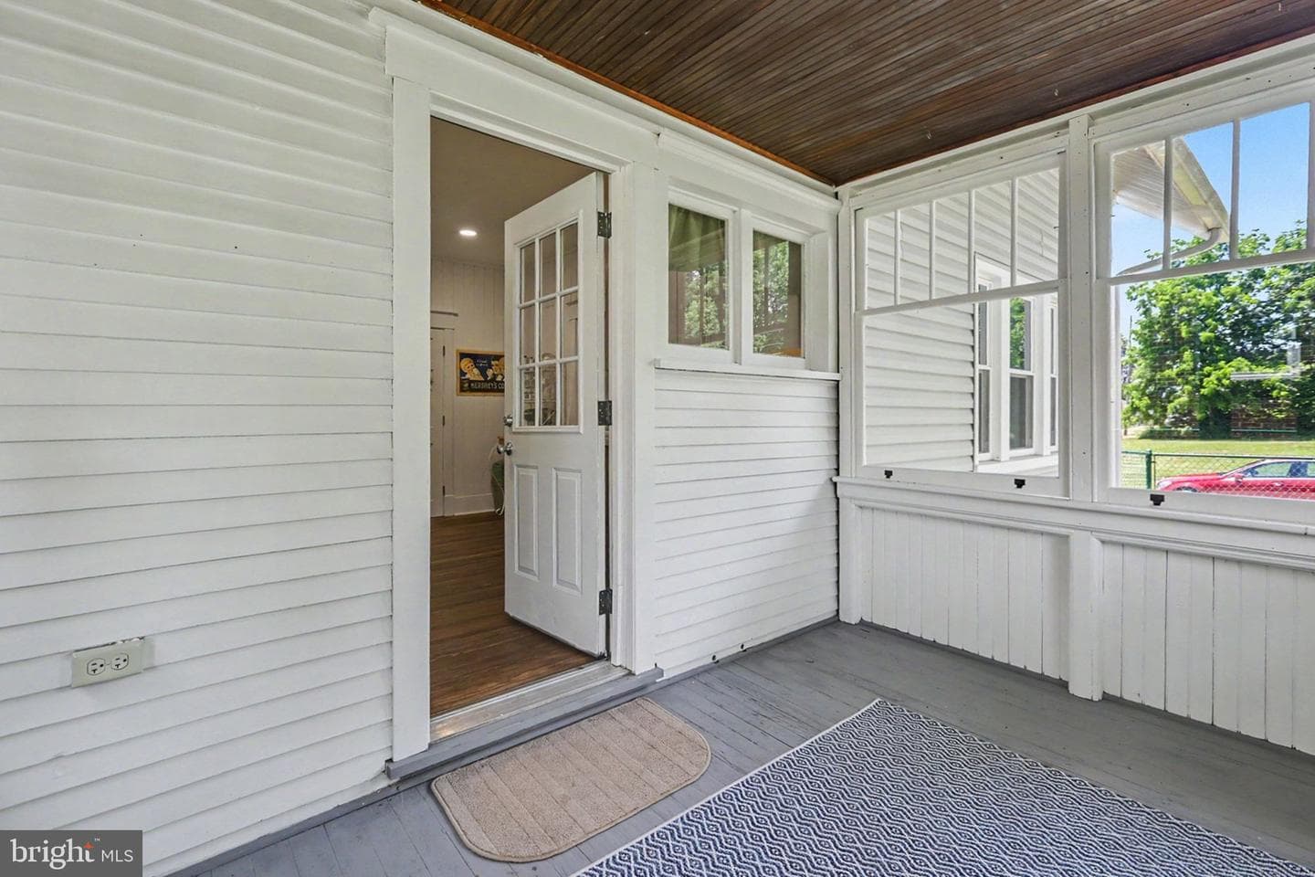 163 E Derry Road photo 26